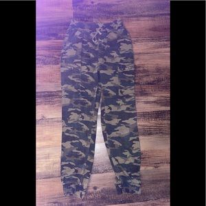 Hollister camo joggers!